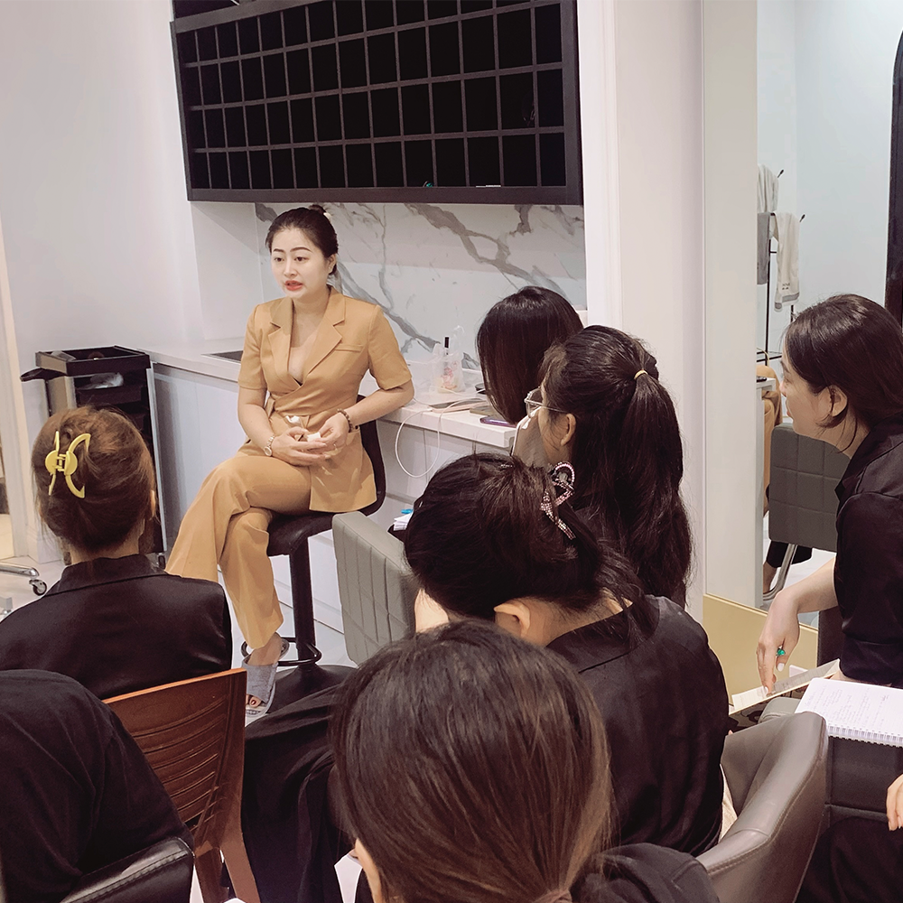 quản lý nhân sự ngành spa-codeas